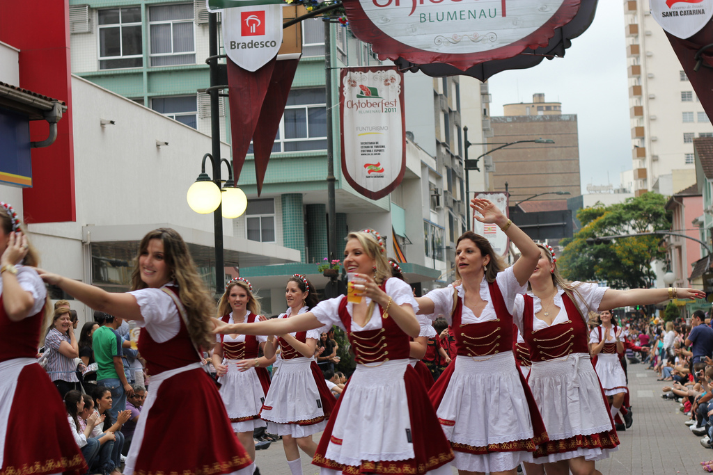 Όλο και περισσότερες επισκέπτριες του Oktoberfest ζητούν βοήθεια