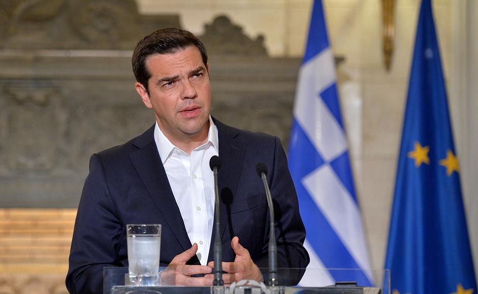 WSJ: Η Ελλάδα το τραβάει με τα μέτρα Τσίπρα - Στο τραπέζι οι πρόωρες εκλογές