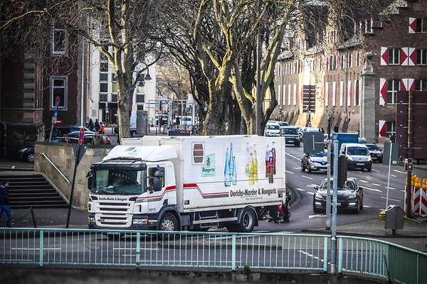 Köln: Απαγόρευση της κυκλοφορίας φορτηγών στο κέντρο της πόλης ενόψει των παρελάσεων καρναβαλιού