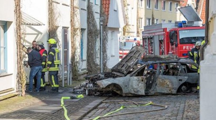 Γερμανία: Άνδρας επιτέθηκε με αυτοκίνητο στο Δημαρχείο της πόλης Βέρντεν