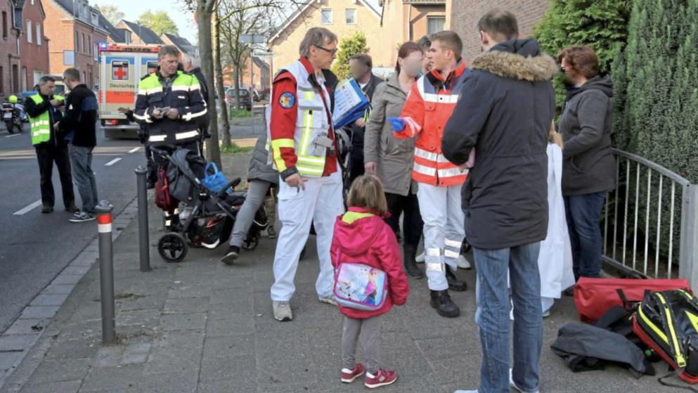 Düsseldorf: Σοβαρό ατύχημα με λεωφορείο λόγω απρόσεκτου ποδηλάτη – 46 τραυματίες