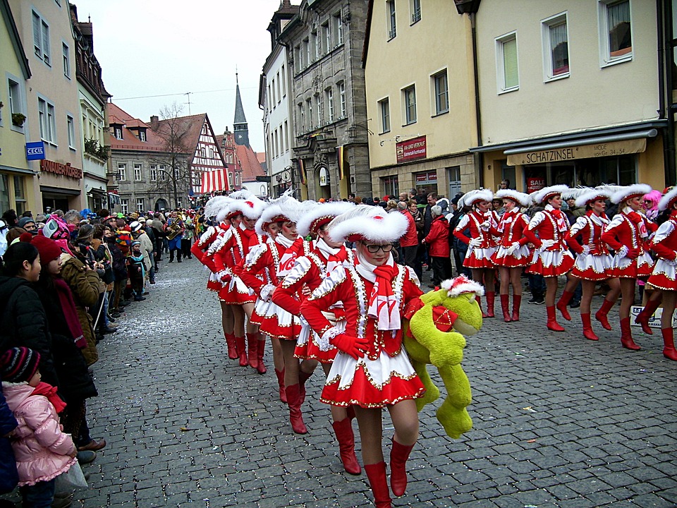 Rosenmontagzoch - Κολωνία: Τι αλλάζει φέτος στην παρέλαση του καρναβαλιού